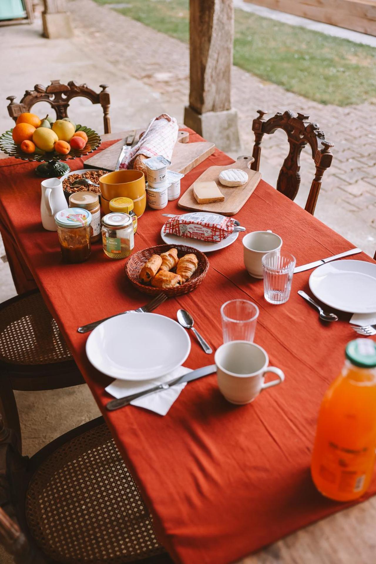 Les Chambres De Lasserre - Chambres Et Table D'Hotes Экстерьер фото